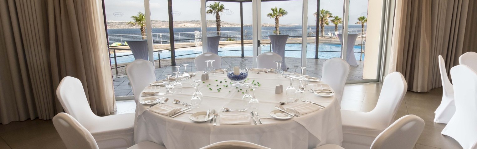 Sibylle - Banquet Round Tables 1