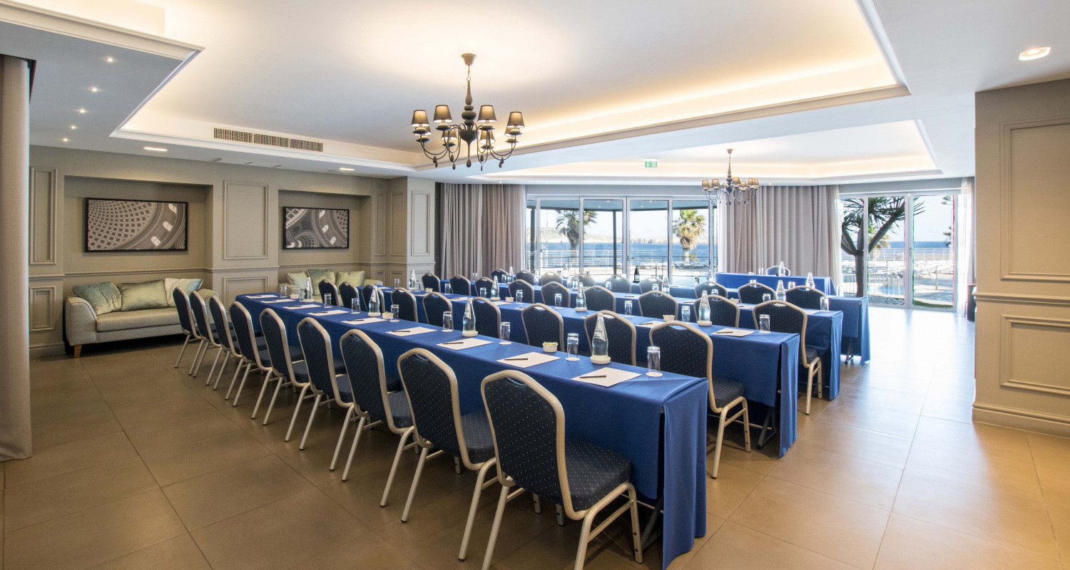 Sibylle - Classroom Style Sibylle - Classroom Style