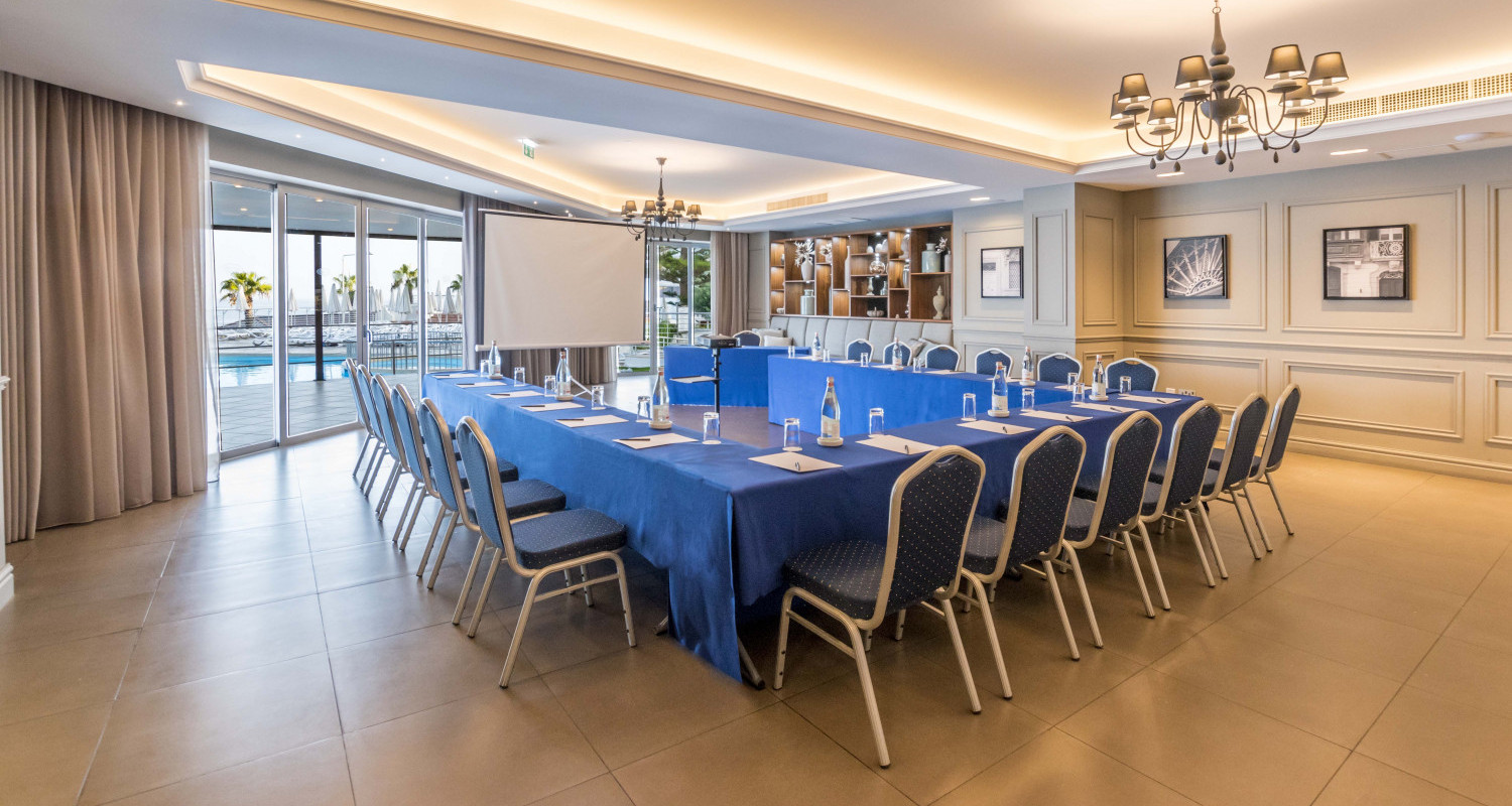 Sibylle - U Shape Style 2